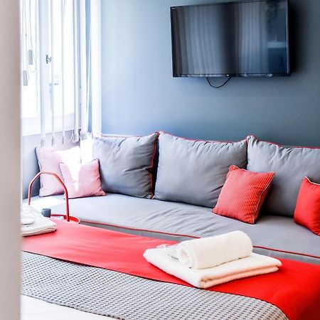 Central44 Omg Casual Suite Atene Esterno foto