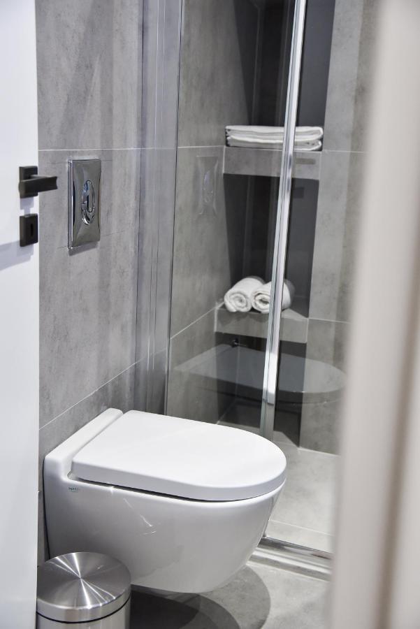 Central44 Omg Casual Suite Atene Esterno foto
