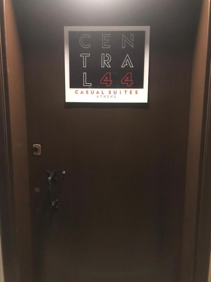 Central44 Omg Casual Suite Atene Esterno foto